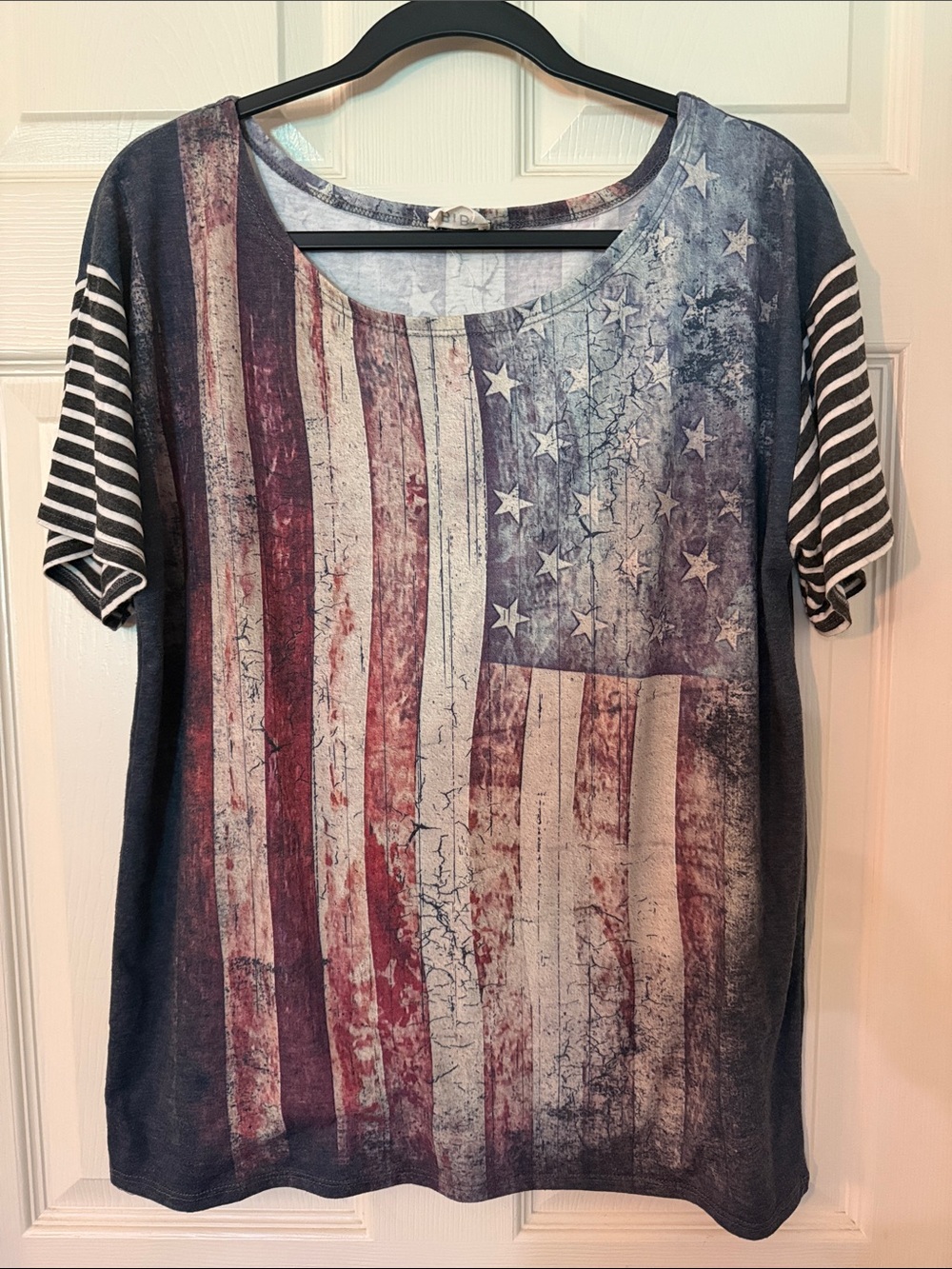 BiBi Distressed American Flag Scoop Neck Tee - Blue & Red
